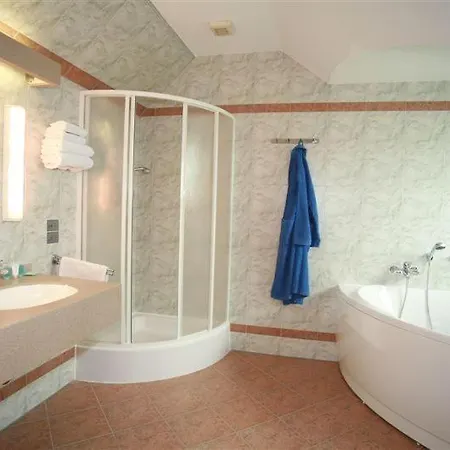 Nastup Hotel 4*