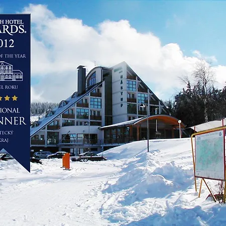 Hotel Nastup 4*