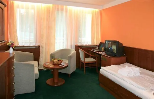 Nastup Otel